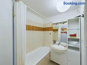 Pont L'Abbé - Appartement pour 4 avec balcon - Image 4
