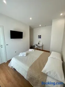 Zulie Rooms - Image 1