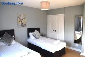 Kelpies Serviced Apartments- Campbell - Image 3