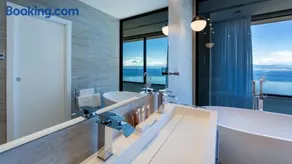 Sky Pool VILLA MEDVEJA - Image 5