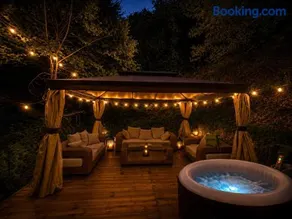 Cabana Crustacea - Image 2