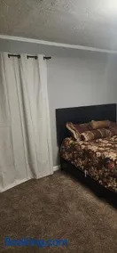 Spacious 3-Bedroom House in Atl - Image 2
