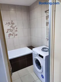 3 pokoje Myszków - Przestronne mieszkanie w centrum Myszkowa dla firm i nie tylko - Image 3