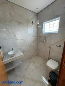 House with pool and great location - Image 3