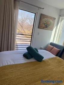 Chic, Cozy & Comfort Modern Room - Image 1