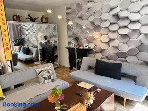 Shared private Appart for up to 2 male traveler under 30s and 2 flatmates résidents - Image 5