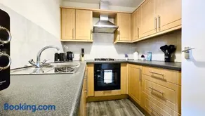 Comfy Entire Apartment with Free Parking in Bury Town - Image 4