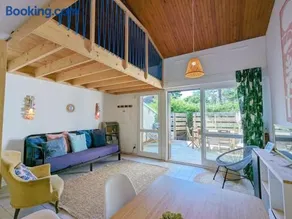 * Jolie villa patio près de la plage des Bourdaines * - Image 1