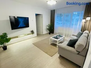 MBZ Apartments #1 - 1 Bedroom, Private Parking & Air Conditioning - Image 1