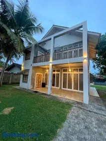 Aanya Villa by the Beach - Image 3