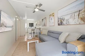 Sawtell Beach Ocean Sands 3 - Opposite Main Beach and short stroll to Coffee Shops and Restaurants! - Image 2