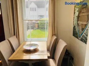 Gloucester Cottage - Image 4