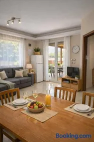 Happy Sun Medencés Apartman - Image 3