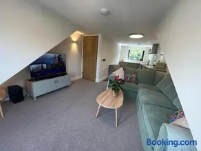 Waverley Apartments - The Wedge - Image 4