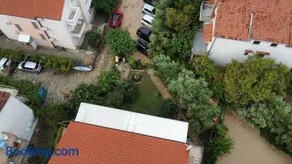 Apartments Tare, Electric Car Refill - Image 3