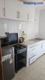MeHomes 1-Bedroom Apartment - Image 3
