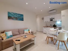 Sea Pleasure Apartment - Image 2