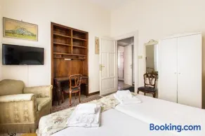 Trastevere Decò Apartment - Image 3