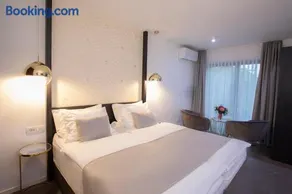 House Klasika - Adults Only - Image 3