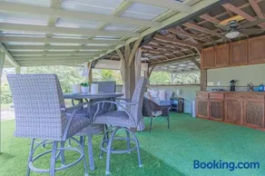 Glamping Garden Getaway - Image 2