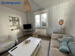 Maison 4 chambres avec piscine - Image 2