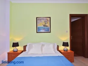 Villa George by RentalsPro Services - Nea Potidea Halkidiki - Image 2
