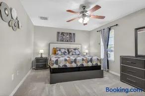 Comfortable 3BR for Families Near Blackwater - Image 3