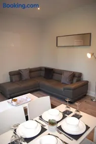 Kelpies Serviced Apartments- Victoria - Image 1