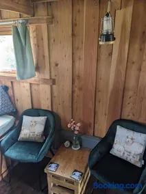 The Wagon, rustic off grid experience - Image 4
