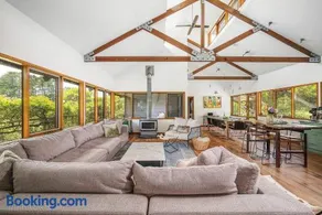 Kookaburra Hill, Kangaroo Valley - Image 3