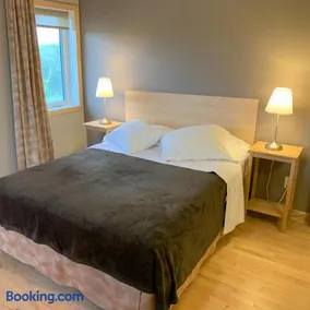 Aspen Woodlands Bed and Breakfast - Image 2