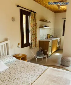 Pasithea Luxury Studio - Image 4