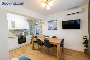 Apartment Miranda with terrace and BBQ by the sea - Image 1