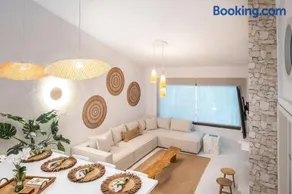 Sani Elite Villa in Halkidiki - Image 1