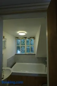 Chestnut Cottage - Image 5