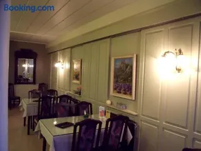 Hotel Plaza - Image 3