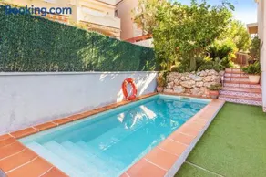 Modern villa with pool in Torredembarra - Sea view - Image 1