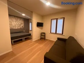 JO Hotel - Image 4