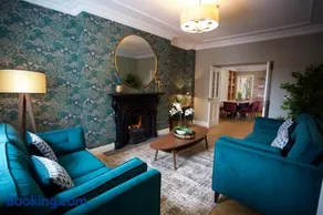 Townhouse Stay - St George's Terrace - Image 2