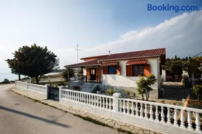 Halkidiki SeaFront Beach House - Image 2