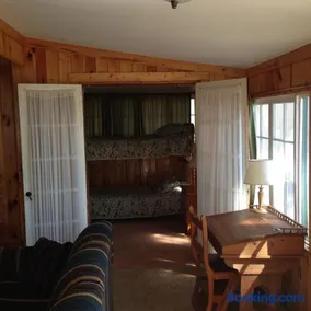“The Cottage “On Lake Amnicon. Pet Friendly! - Image 2