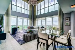 Luxury 2-story Penthouse located in Coconut Grove Hotel-includes Parking - Image 1