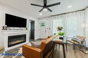 Modern Gatsby 2b15b Caldwell Near Golf Course! - Image 2