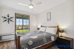 Classic Beach House Lancelin - Image 3