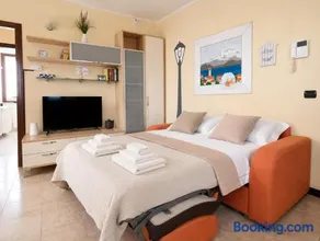 Private Parking & Malpensa in 15min - Salici House - Image 2
