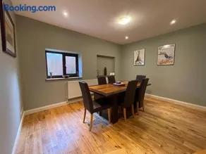 Merlin House - Image 3