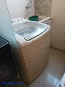 Quarto apê completo , Centro, Damhas e Rodoviária , localização privilegiada - Image 2