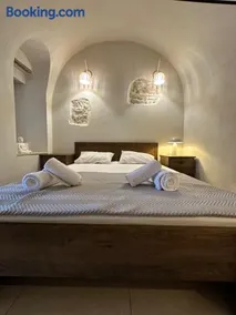 Arch Residence, studio 1, Apothika - Image 1