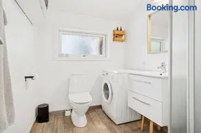 Modernised Cottage Near Woods And Beach - Image 5
