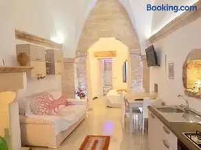 Corte Merlata Apartments - Image 1
